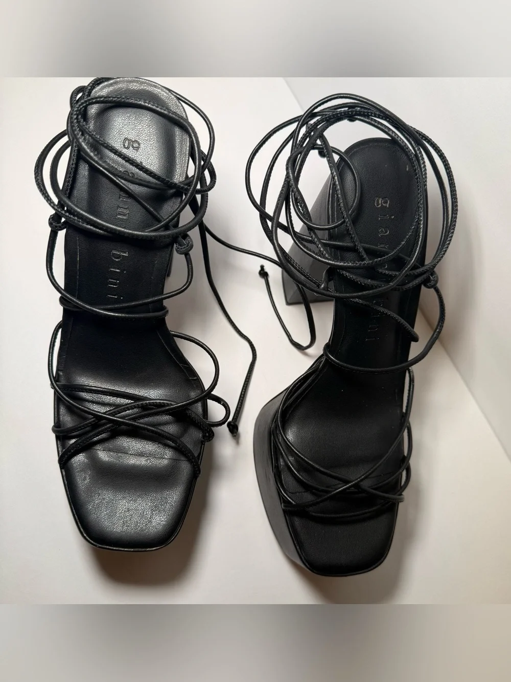 Gianni Bini Rixey Platform Sandals Size 7 Black Y2K Grunge Chunky Block Heel